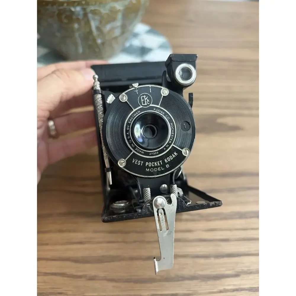 Antique 1920s Kodak Vest Pocket Model B 127 Film Kodak Folding Camera